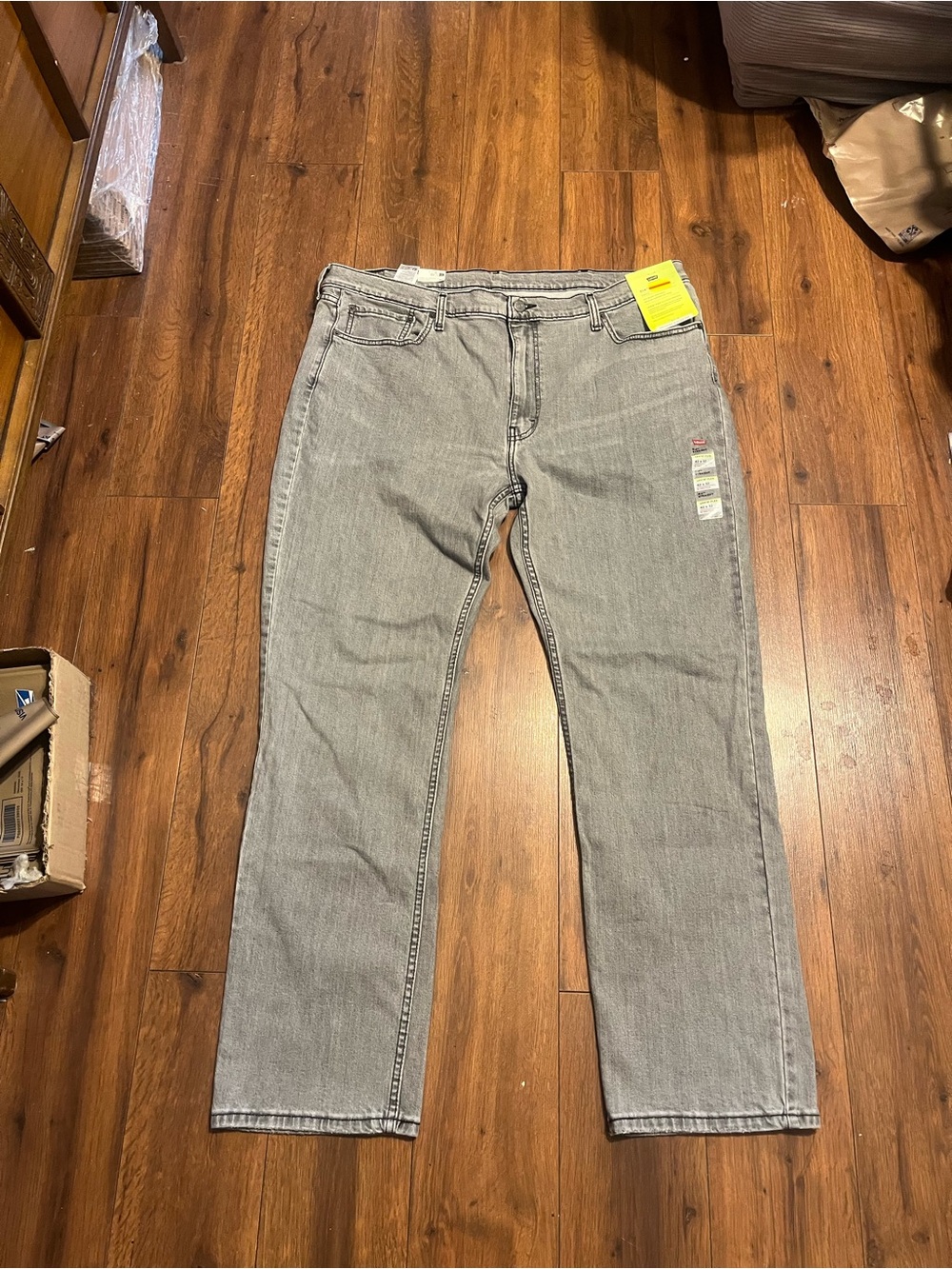 Levi’s 514 Straight-Leg Jeans in Light Gray - Everyday Comfort